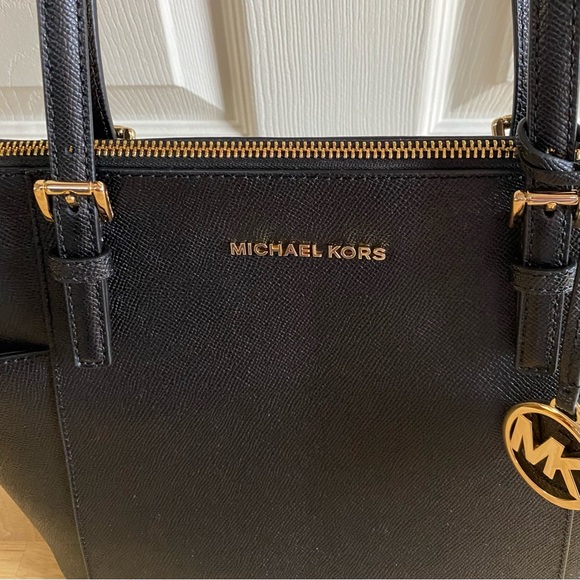 NWOT Michael Kors Large Saffiano Leather Jet Set Charlotte Tote Bag - Picture 12 of 14